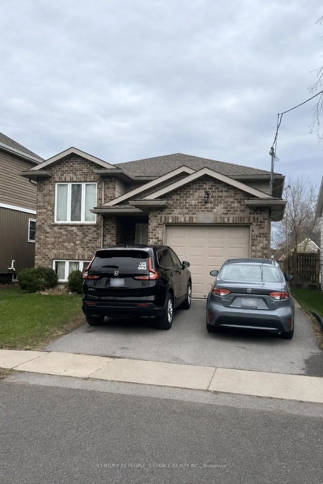 293 Dain Avenue, Welland