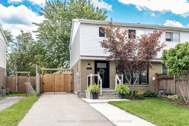 97 Graham Crescent, Stratford