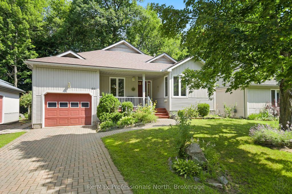 60 Pineridge Gate, Gravenhurst