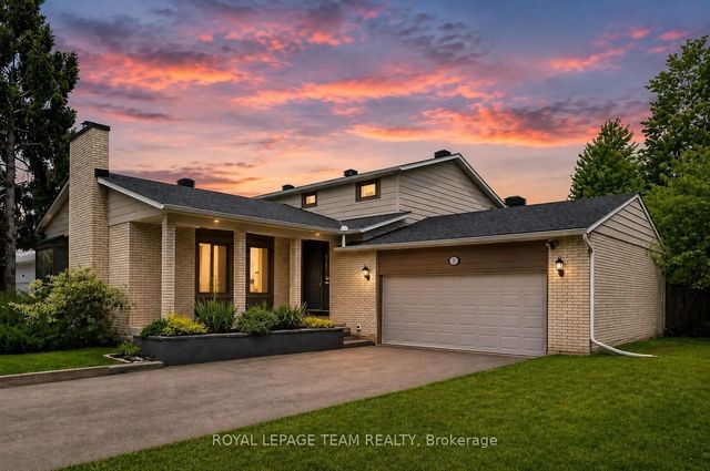 61 Amberwood Crescent, Country Place - Pineglen - Crestview and Area