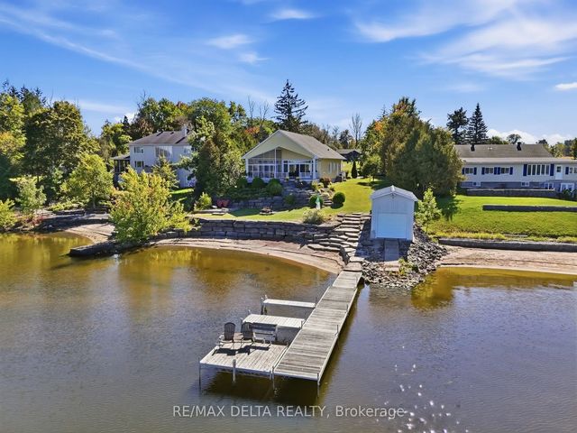 2416 Bay Road, Champlain