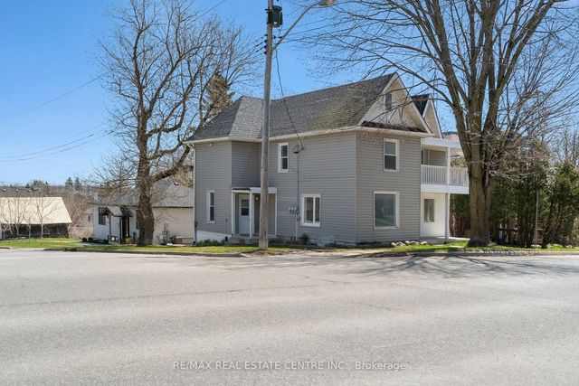 221 Owen Sound Street, Shelburne