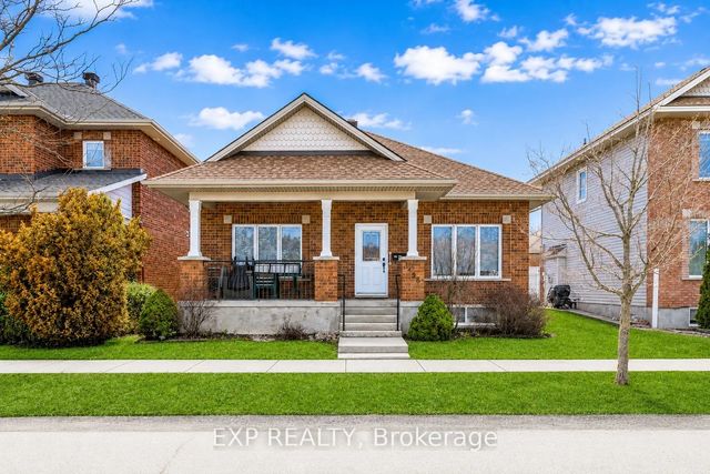 1496 Queensdale Avenue, Blossom Park - Airport and Area