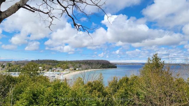 66 Moore Street, Northern Bruce Peninsula