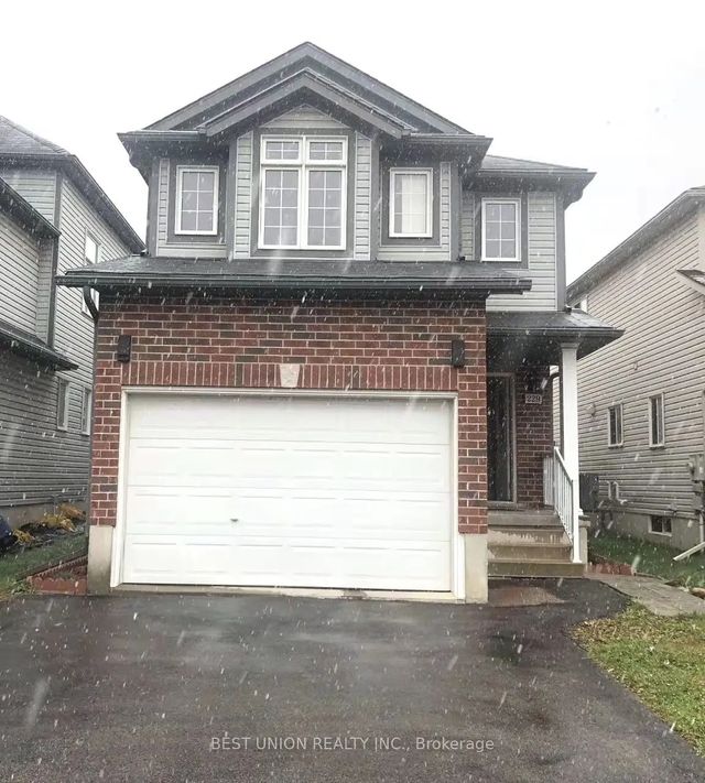 229 Featherstone Crescent, Kitchener