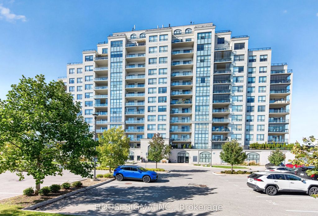 240 Villagewalk Boulevard 903, London North