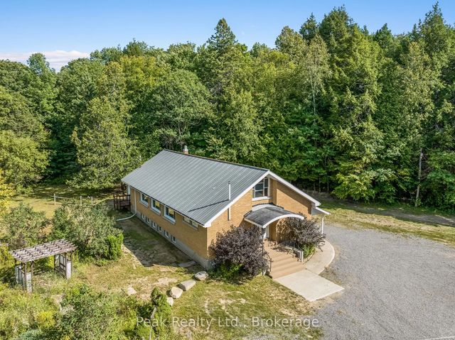 1812 Frontenac Road, Greater Madawaska