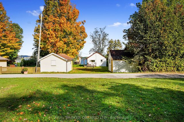 5268 Oriole Beach -180 Road, Hamilton Township