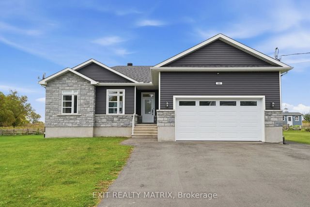 122 Pendleton Street, Champlain