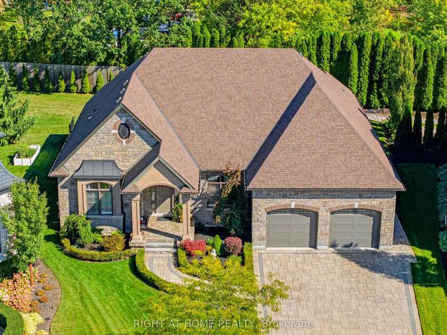 28 Sandalwood Crescent, Niagara-on-the-Lake