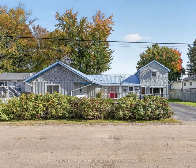 1213 Burns Drive, Laurentian Valley