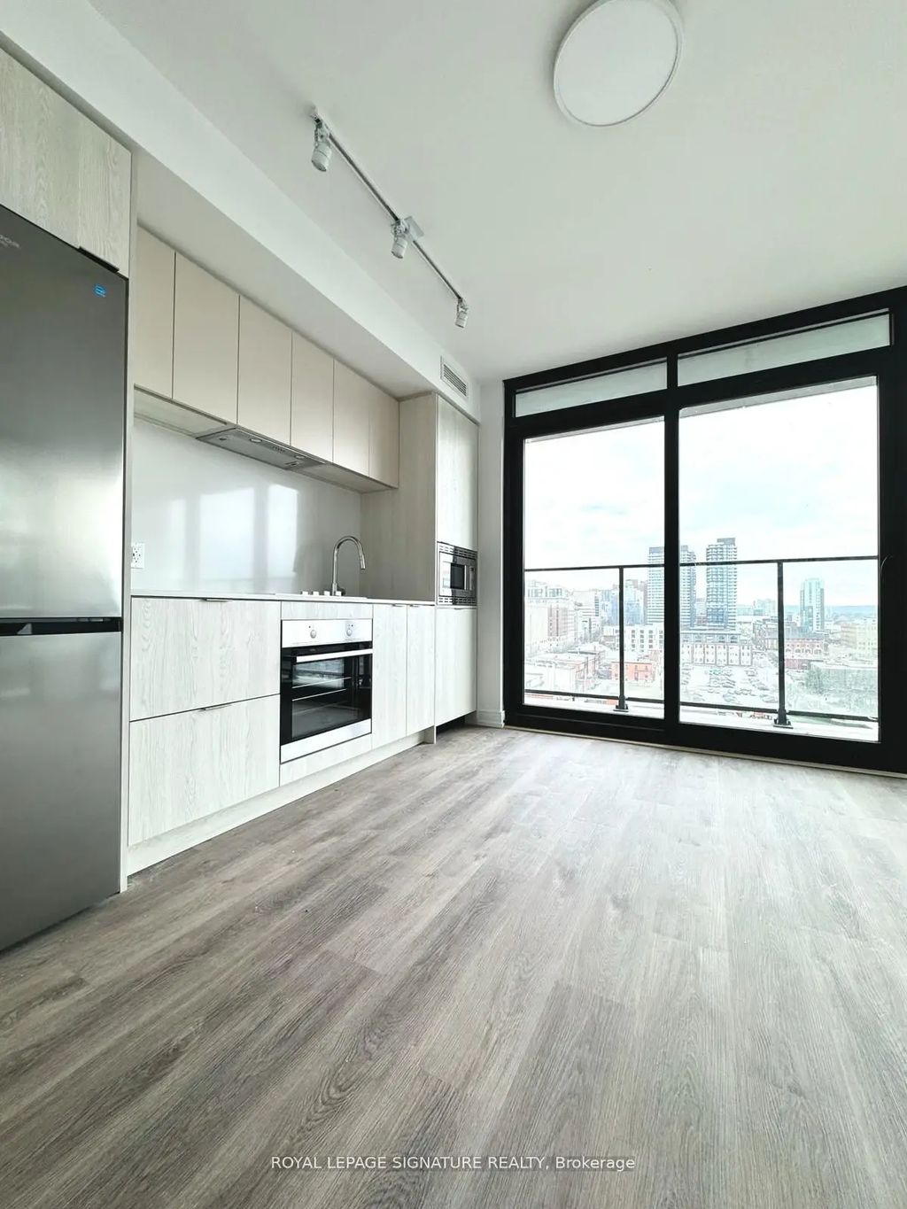 1 Jarvis Street 1310, Hamilton