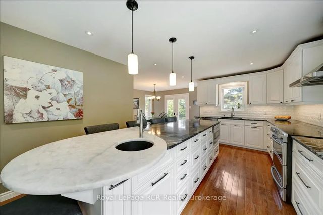 303 6th Avenue W, Owen Sound