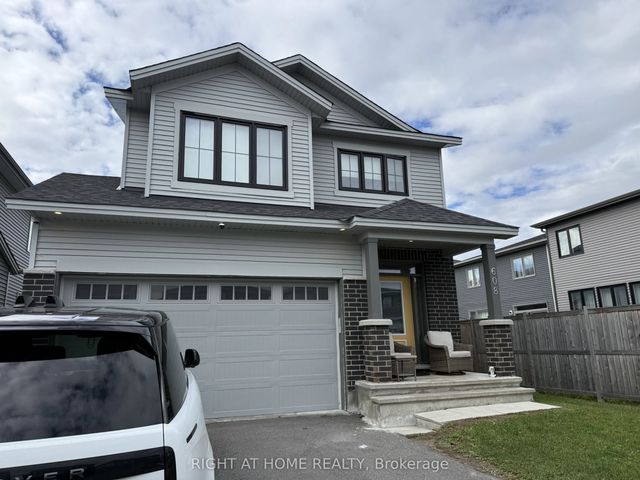 608 Moonflower Crescent, Blossom Park - Airport and Area
