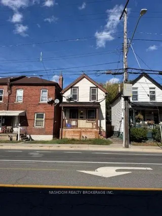 1087 Cannon Street E, Hamilton