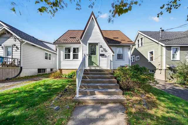 58 William Street, Parry Sound
