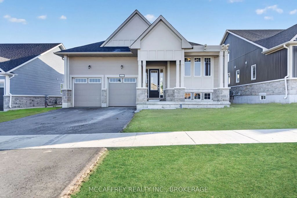 160 Country Club Drive, Loyalist