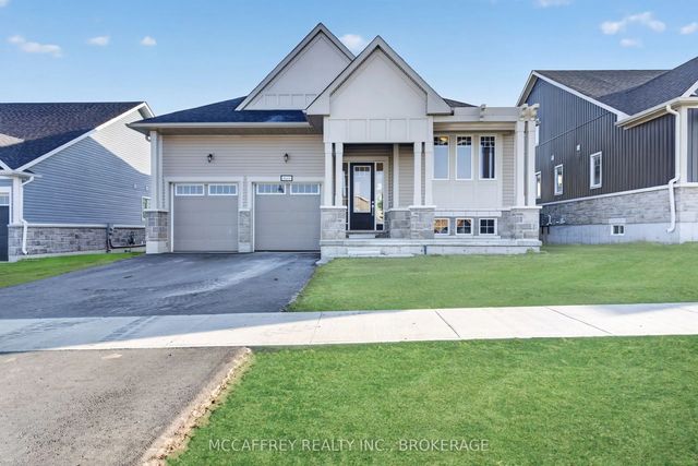 160 Country Club Drive, Loyalist