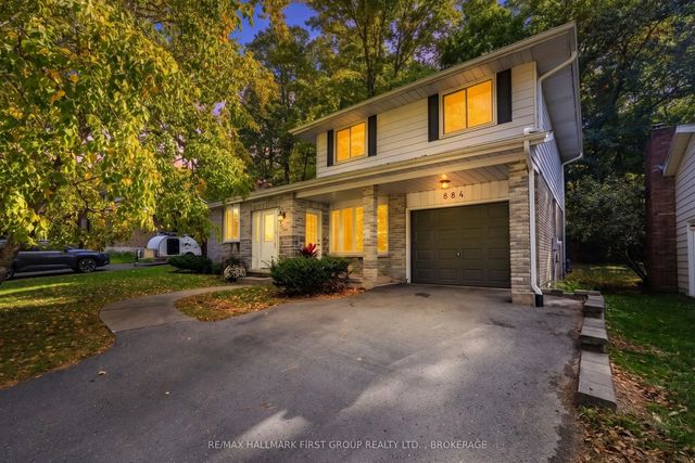 884 Safari Drive, Kingston