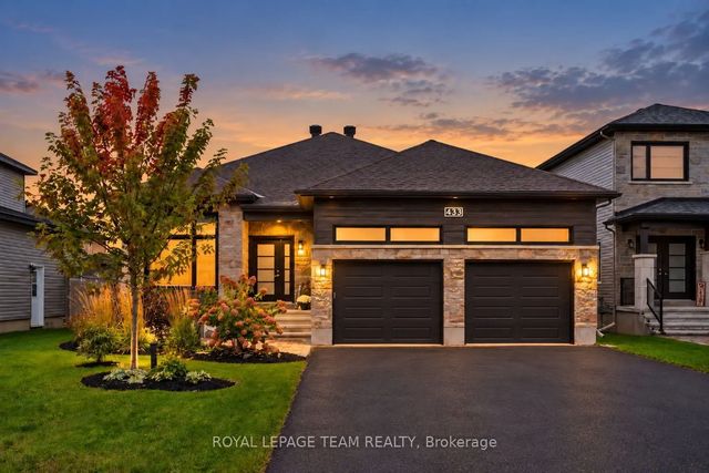 433 Aurora Street, Russell