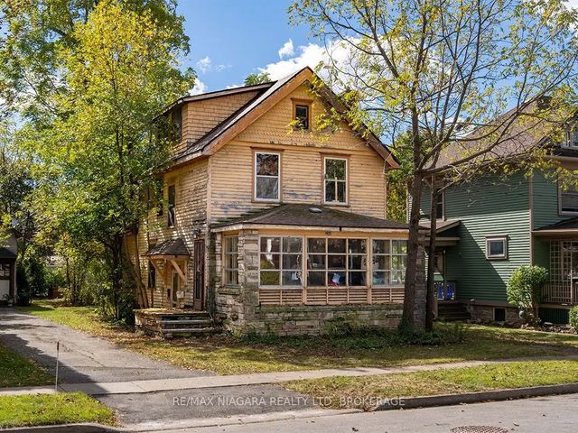 244 Charlotte Street, Port Colborne
