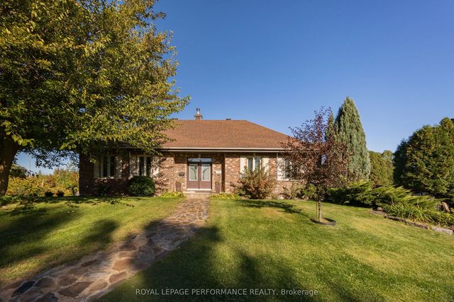 6217 Karen Drive, South Glengarry