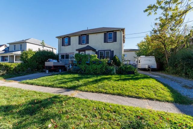 428 Wallace Avenue N, Welland