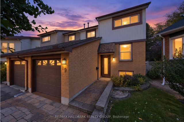 19 Fallow Court, Hunt Club - South Keys and Area