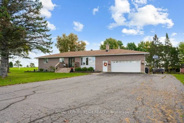 12570 County 18 Road, South Dundas