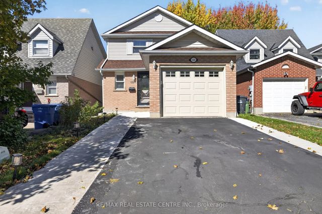 122 Moss Place, Guelph