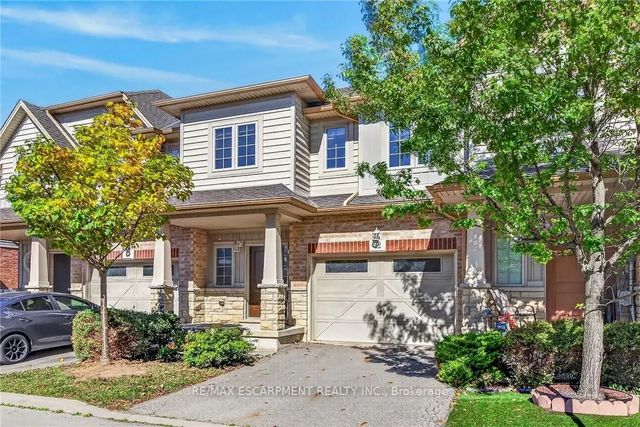 8 Lakelawn Road 22, Grimsby