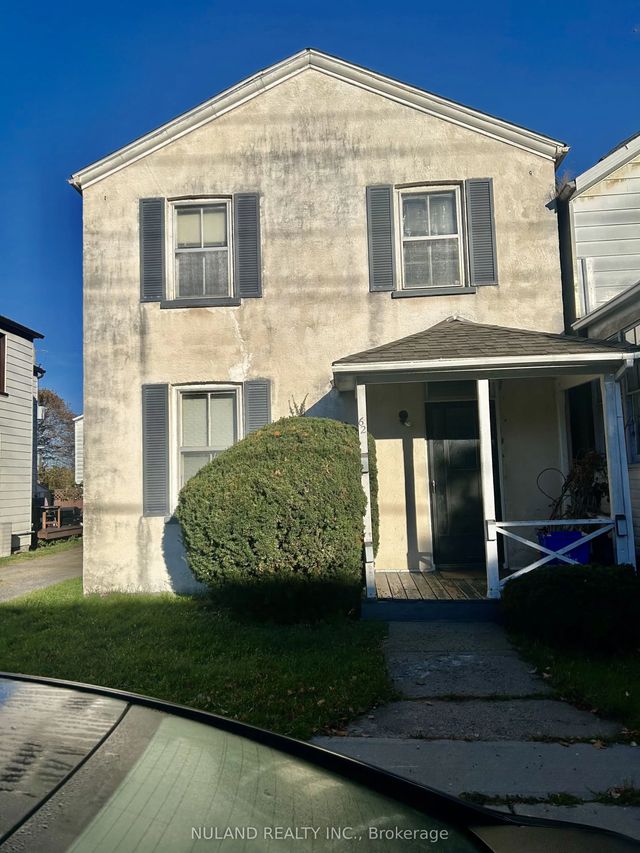 62 Brock Street, Gananoque