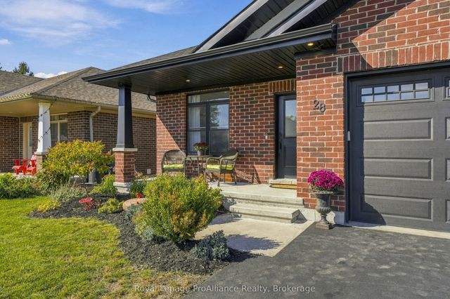 28 Aberdeen Street W, Stirling-Rawdon