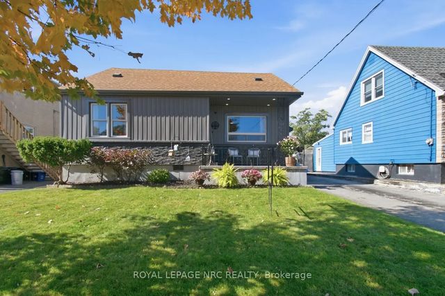 113 Lyons Avenue, Welland