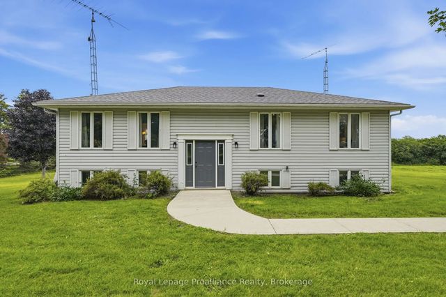509 Kelly Road, Prince Edward County