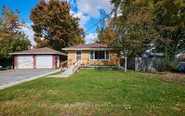 4 Davidson Street W, Smiths Falls