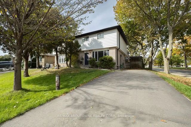 4 Glamis Court, Hamilton