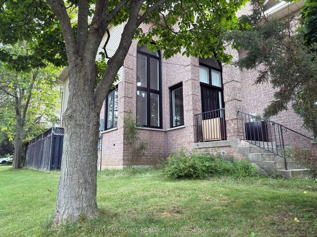 43 Falconridge Drive, Hamilton