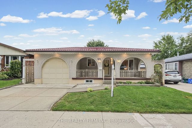 52 Barrett Crescent, London South