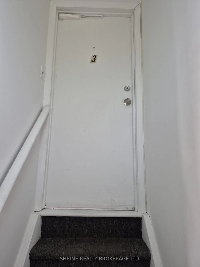 13 Sterling Street 3, London East