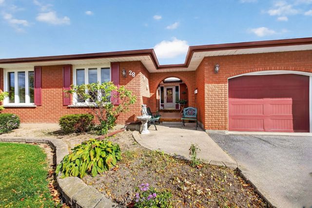 28 Glenpark Court, Welland