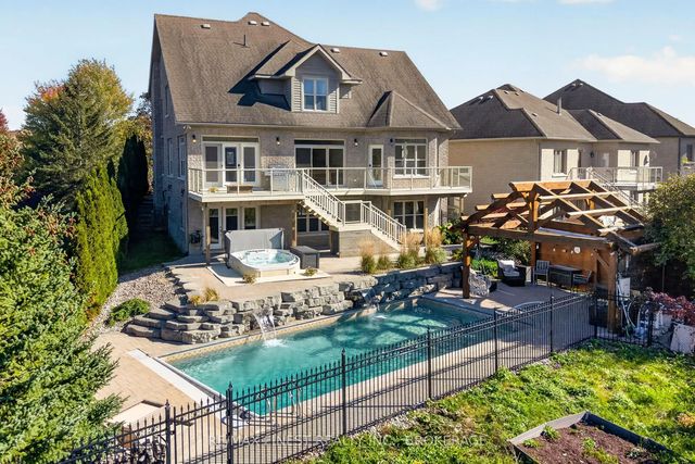 710 Kananaskis Drive, Kingston