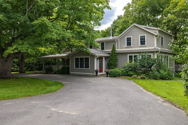 3330 Amey Road, Frontenac