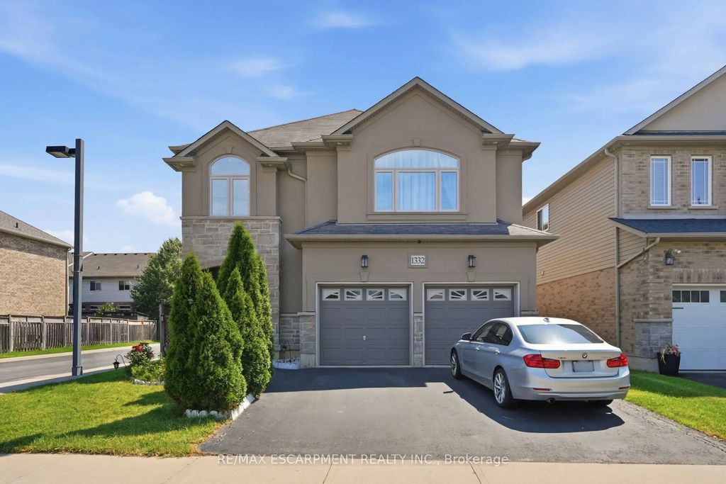 1332 Baseline Roadway, Hamilton