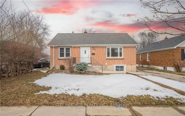 1590 Hartlet Street Main, London East