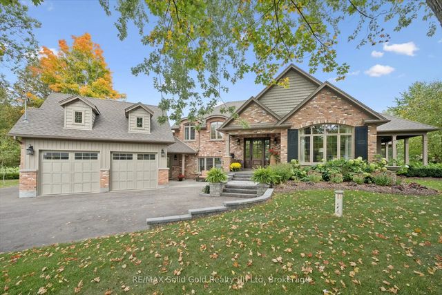 2073 Maplewood Road, Wellesley
