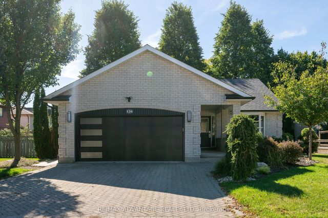 126 Mountainview Crescent, London South