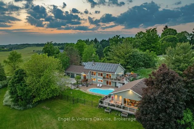 330 Mountsberg Road, Hamilton