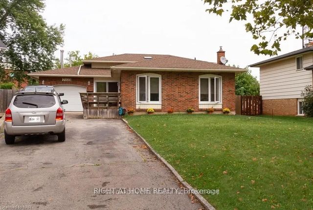7123 Barto Crescent, Niagara Falls