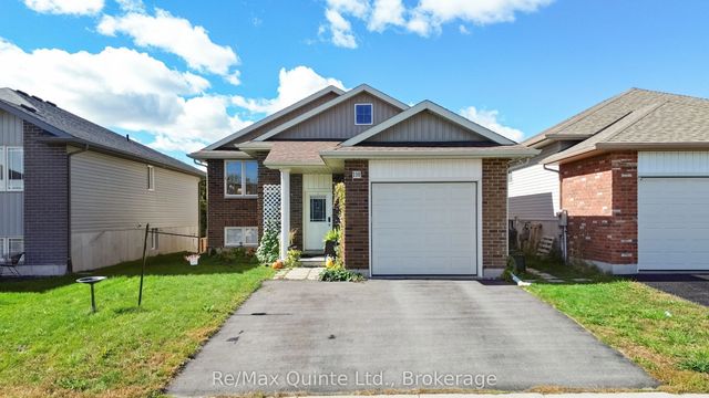 110 Greenhill Lane A, Belleville